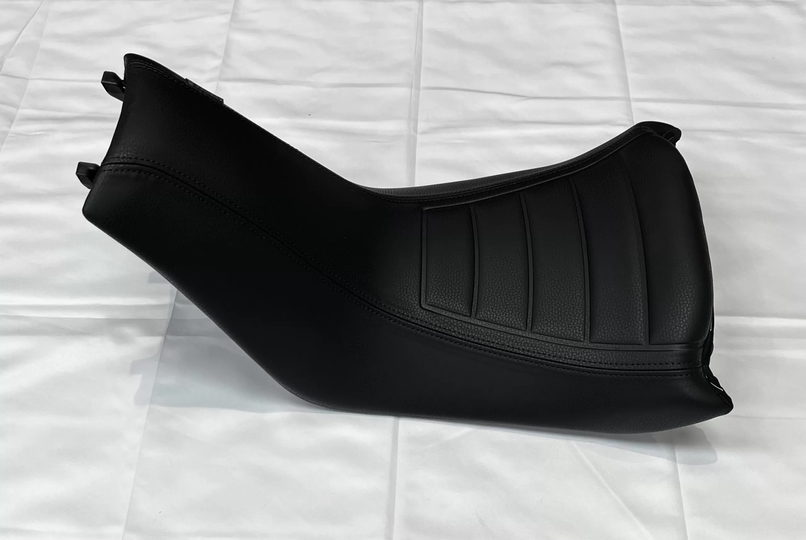 Moto deals guzzi seat